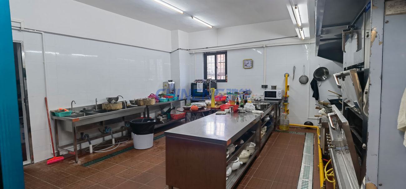 trung tâm ăn uống