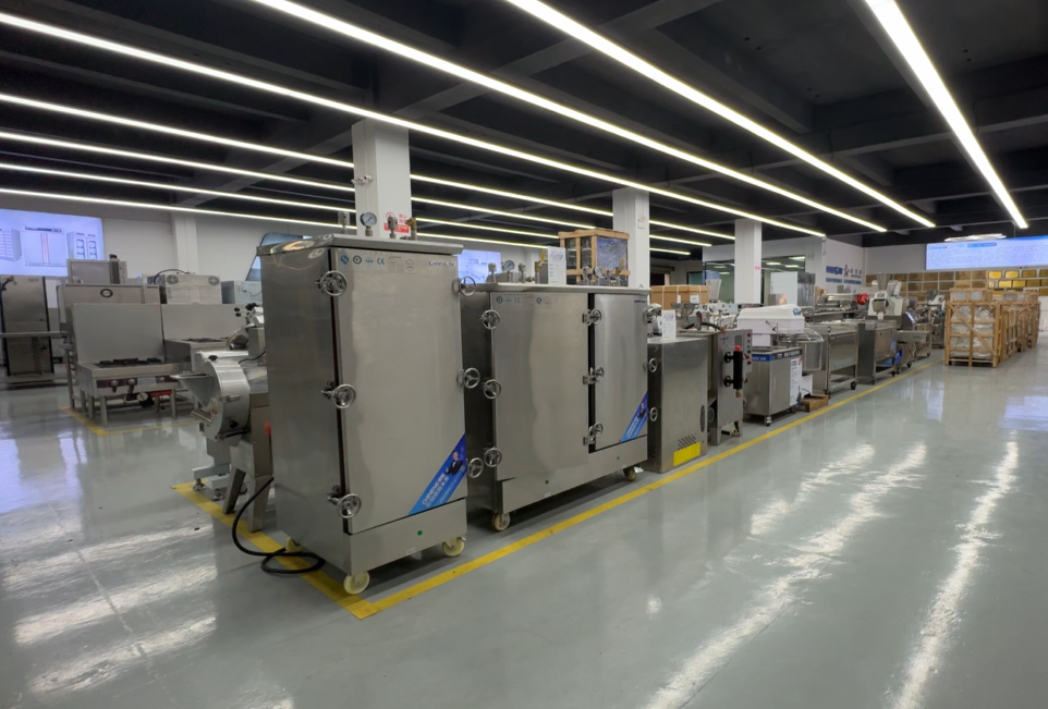 Tủ hơi cao nguyên: Thiết bị không thể thiếu trong bếp thương mại hiện đại